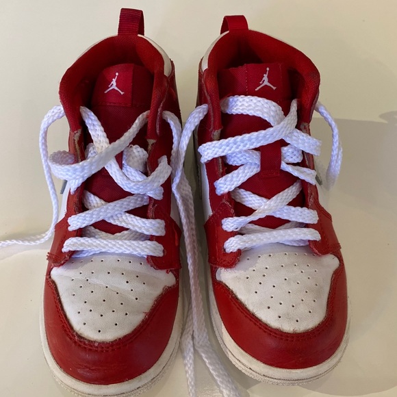 Nike | Toddler High Top Air Jordans | EUC | Sz 9C - Picture 6 of 6